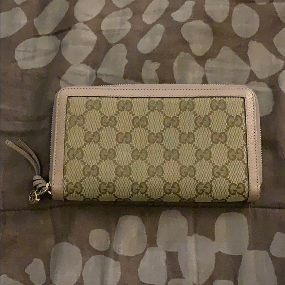 Gucci wallet